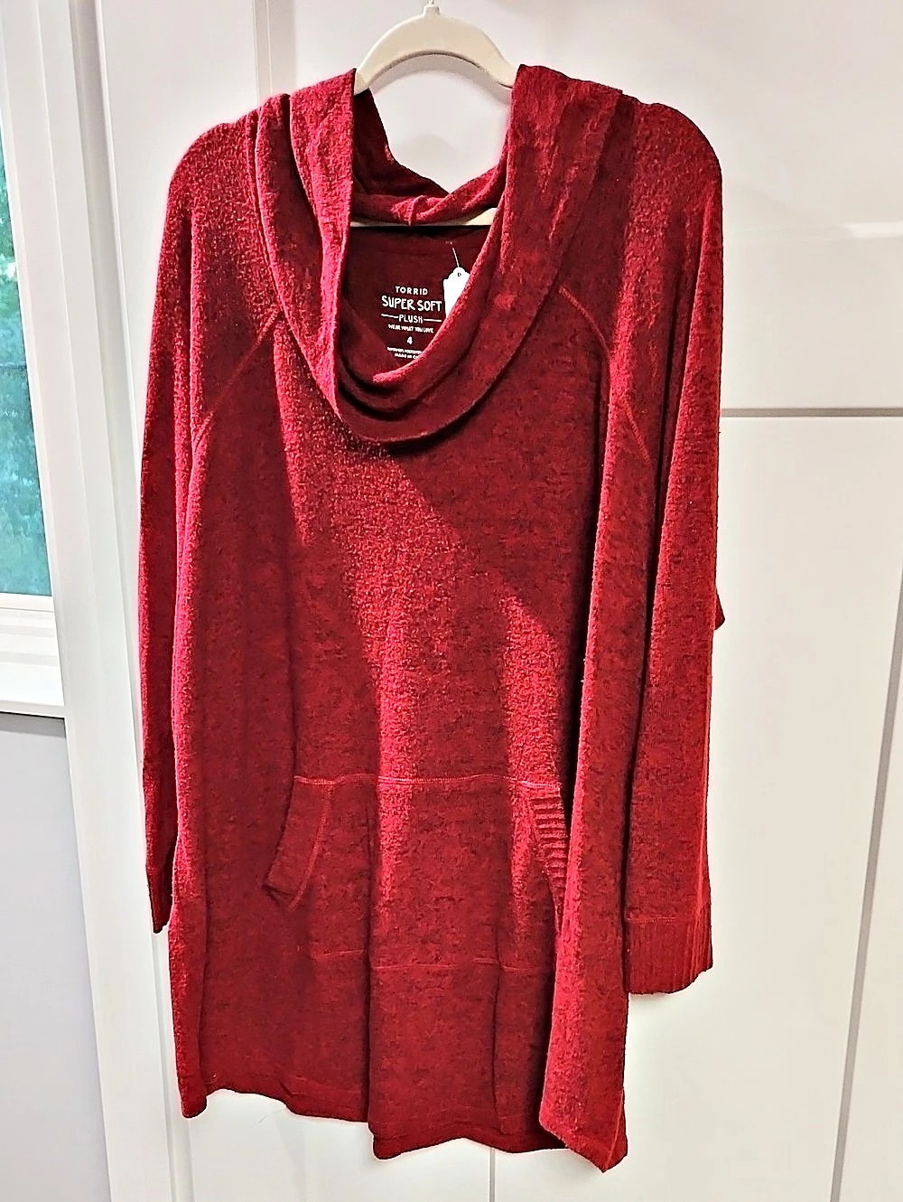 Torrid Super Soft Plush Tunic Hoodie Cowl Neck Red Size 4